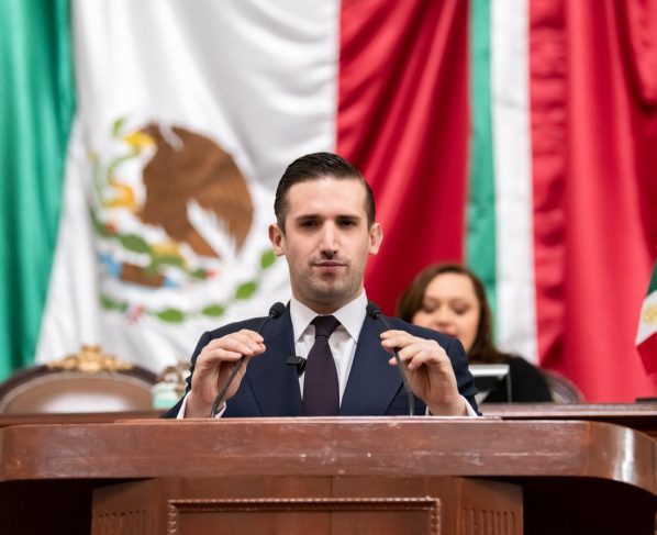 Pedro Haces impulsa mayor inclusión en comercios CDMX para animales de asistencia