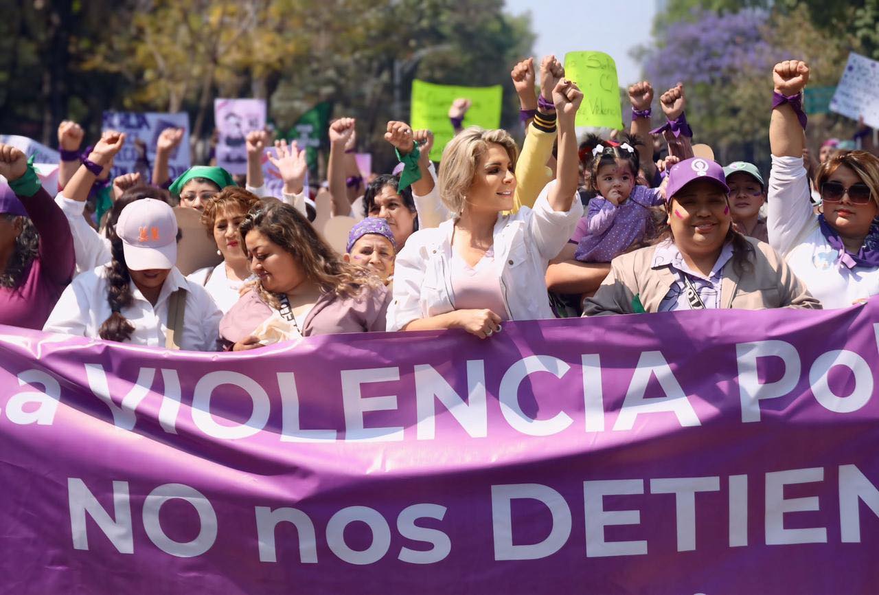 En un mensaje público, la también coordinadora de los diputados del PRD en el Congreso de la Ciudad de México conmemoró así el Día Internacional de la mujer, fecha mundial para recordar la lucha histórica de las mujeres por la igualdad de derechos, la justicia, la paz y el desarrollo. FOTO: Facebook Nora Arias