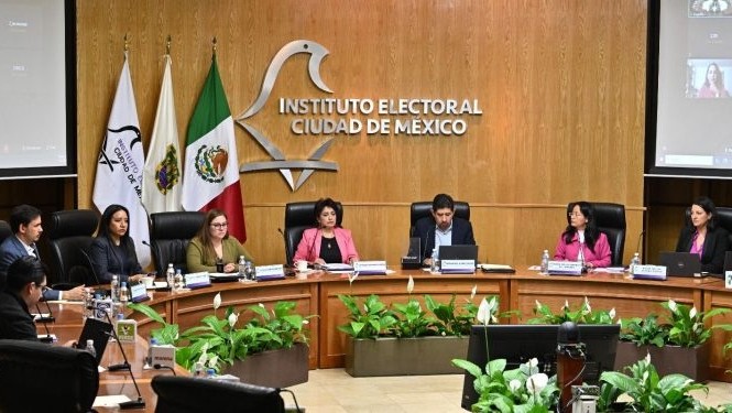 Los diputados integrantes del Comité del Canal del Congreso de la Ciudad de México están molestos con el director general de esa señal televisiva, Jorge Armando Rocha, porque no tuvo ni la delicadeza de someter a su consideración designaciones que ellos deben autorizar. FOTO: Especial
