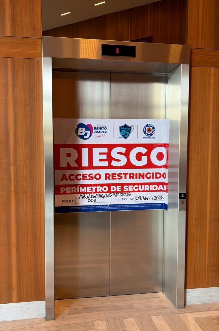 Derivado de los acontecimientos ocurridos el pasado 6 de abril en los elevadores de la Torre Residencial Mítikah, la alcaldía Benito Juárez informa que se procedió a realizar una inspección técnica el martes 7 de abril en la que se determinó restringir la operación de siete elevadores y un montacargas. FOTO: Especial