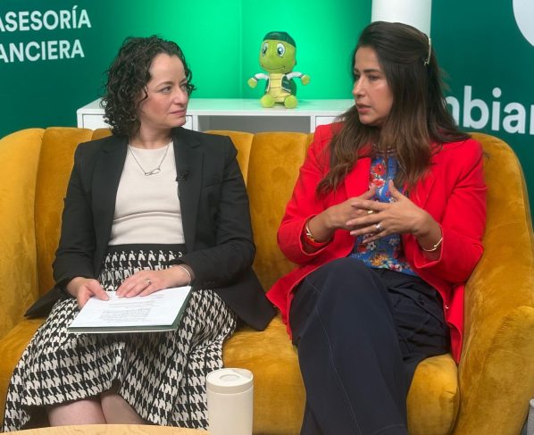 El avance de las mujeres en el sector financiero comienza a reflejarse en cifras concretas. En SOC, 4 de cada 10 franquicias son dirigidas por mujeres, mientras que más de 1,000 colaboradoras forman parte activa de su red en distintas posiciones, desde liderazgo hasta operación y administración.