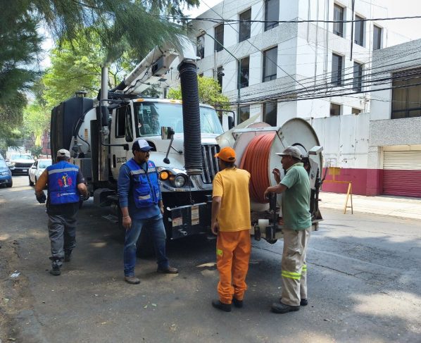 Aplican operación Vactor en la Doctores contra inundaciones