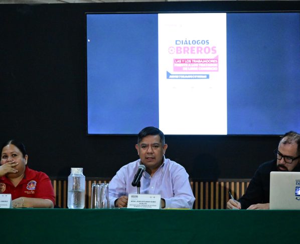 El Congreso de la CDMX abrió sus puertas para entablar un diálogo con representantes de sindicatos, nacionales e internacionales, acerca de los tratados de libre comercio y sus implicaciones en las condiciones laborales de la clase trabajadora. FOTO: Especial