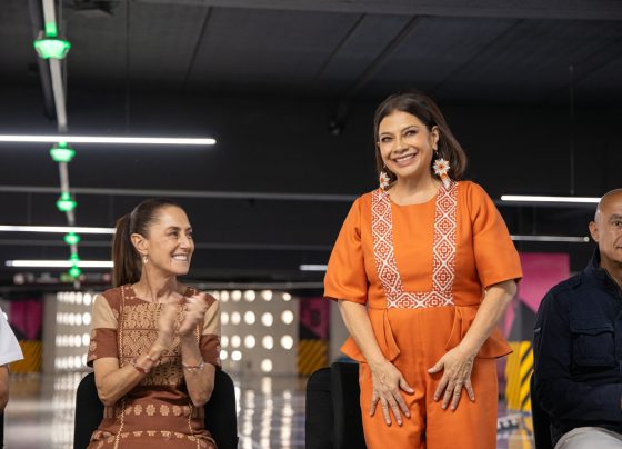 La Jefa de Gobierno, Clara Brugada Molina, afirmó que la remodelación integral del Aeropuerto Internacional de la Ciudad de México (AICM) representa una obra estratégica para fortalecer la conectividad, la competitividad y el desarrollo del país, al tratarse de la principal puerta de entrada de México al mundo y uno de los aeropuertos más importantes de América Latina. FOTOS: Especial