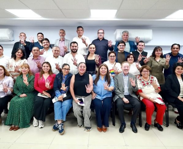 Cuando a finales de abril Héctor Díaz Polanco vio como caía de la presidencia nacional de su partido, Luisa Alcalde, en vez de poner sus barbas a remojar, comenzó a defender su posición como presidente de Morena en la Ciudad de México. En la estrategia, sacó el as de la manga que siempre tuvo, ese de 200 millones de pesos que lo apuntaló en el cargo. FOTO: Especial